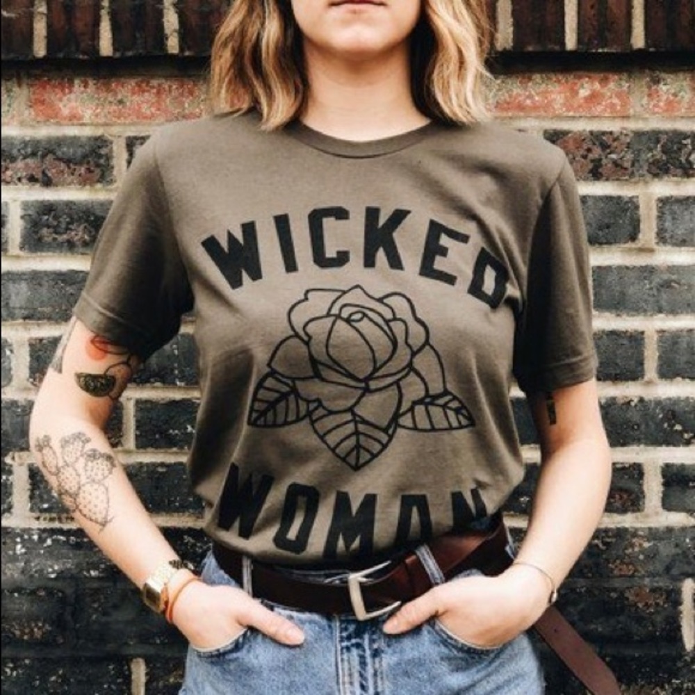Green Wicked Woman Tee - Picture 1 of 3